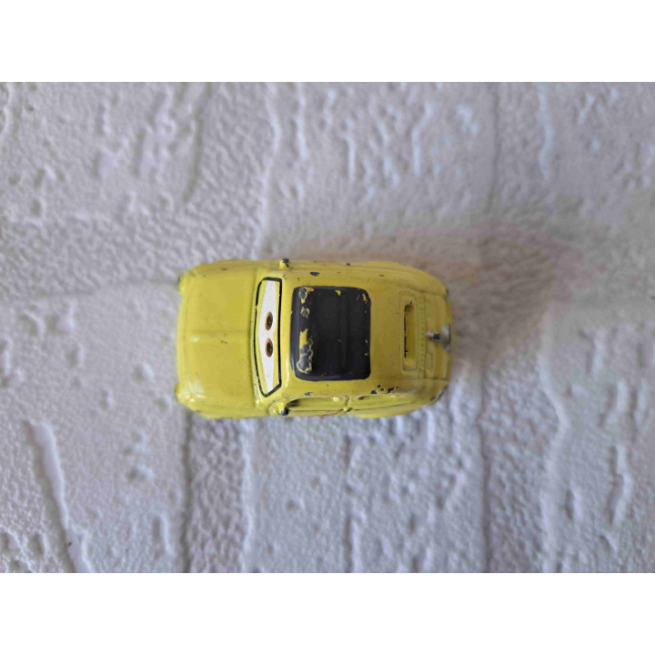 Luigi Cars Disney Pixar 4.5x2.5x3cm (1) - Pixar film