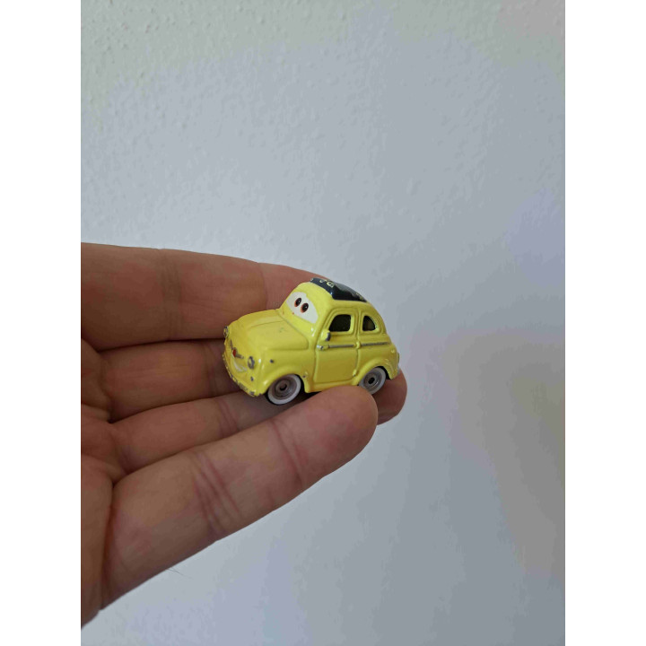 Luigi Cars Disney Pixar 4.5x2.5x3cm (2)