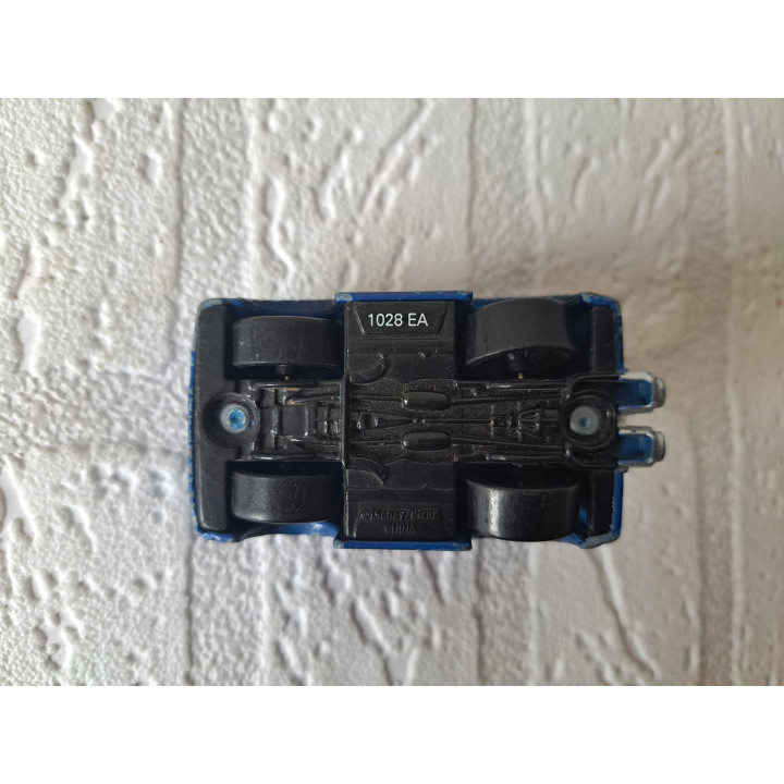 DJ Devon Montegomery Disney Cars Pixar 6.5x4x4.5cm (2) - Pixar film