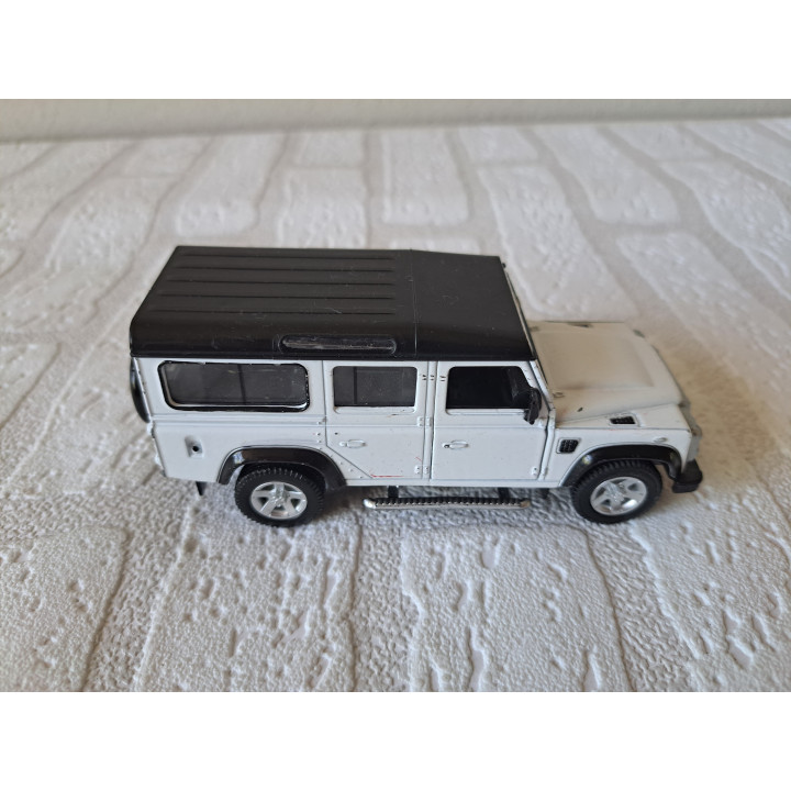 Land Rover Defender 1:36 Uni RMZ city - modelauto