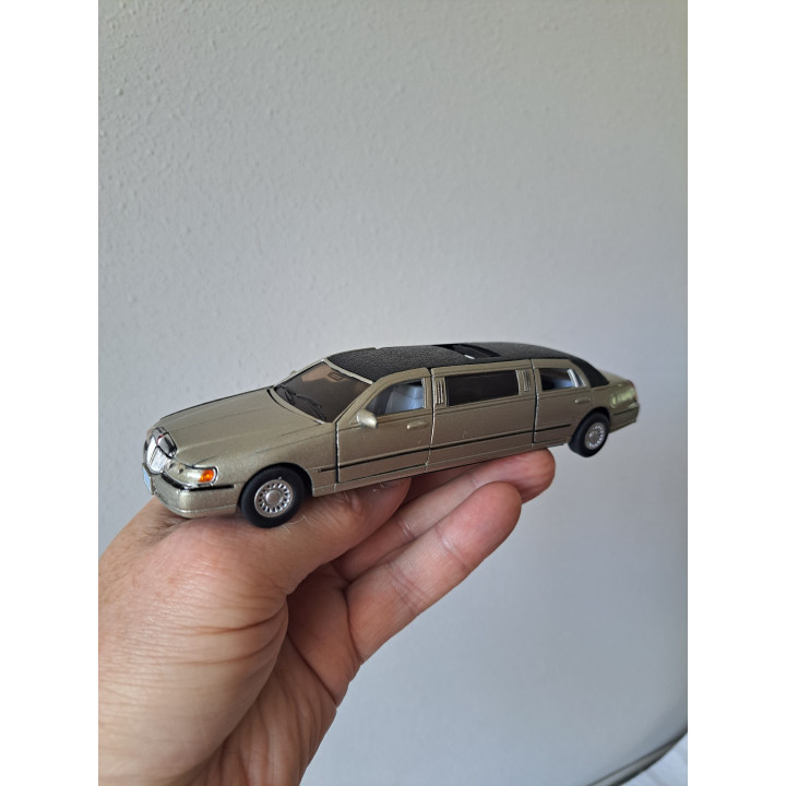 Lincoln town car stretch limousine 1999 1:38 Kingmart