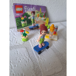 Mia's Skateboard 2012 Lego Friends 30101 - lego en Duplo