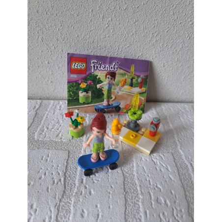 Mia's Skateboard 2012 Lego Friends 30101
