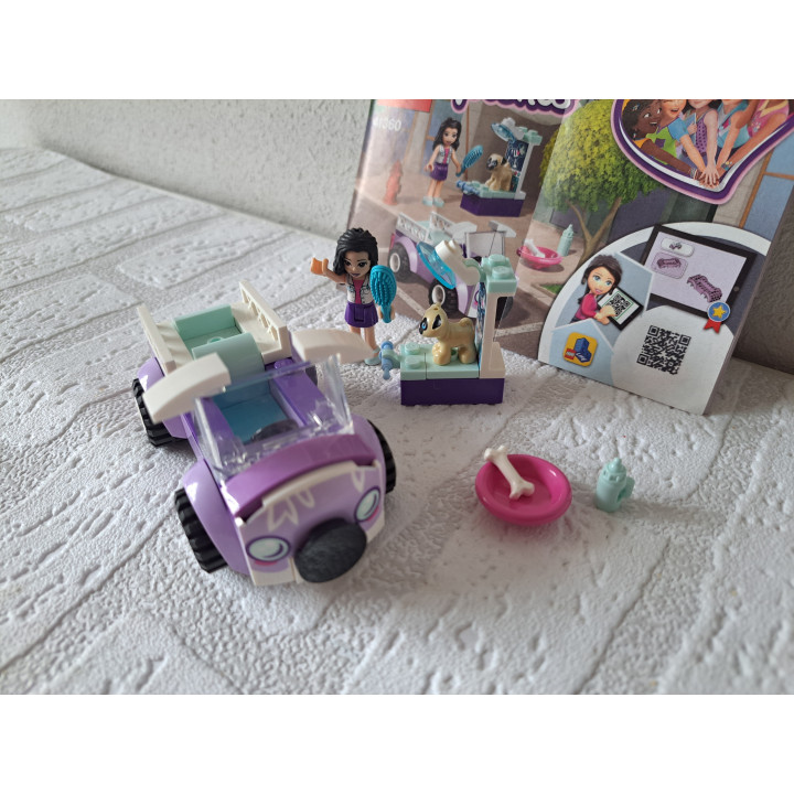 Emma's Mobiele Dierenkliniek 2019 Lego Friends 41360 - lego en Duplo