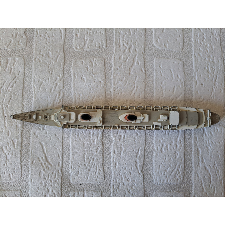 Schip RMS Queen Elizabeth Hong Kong M702 26x3x3.5cm - schepen