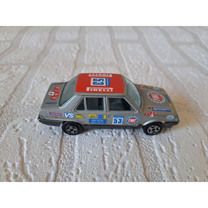 Fiat Regata PIRELLI Bburago 1:43 (2) - modelauto
