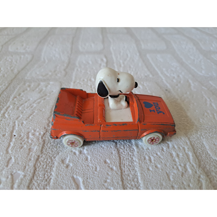 Snoopy in een Volkswagen MK1 Golf Esci SN02 1966 8.5x4x5cm - Peanuts
