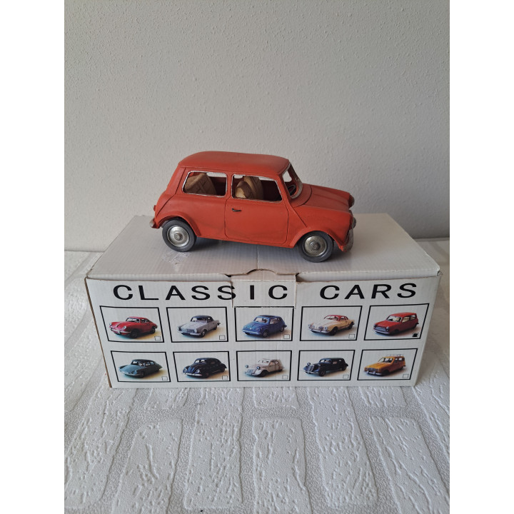 Mini Cooper van kunsthars Classic cars 20X9X9cm