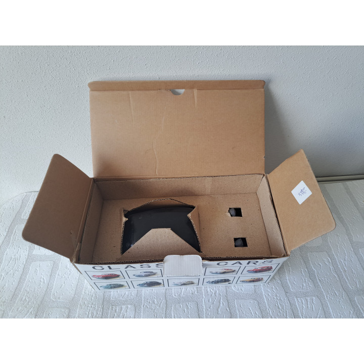 Citroen Traction 11 BL van kunsthars Classic cars 27X10X9cm - modelautos Citroen Traction 11 BL van kunsthars Classic cars 27X10X9cm - modelautos