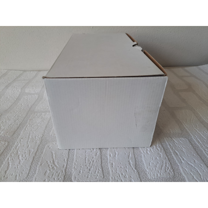 Citroen Traction 11 BL van kunsthars Classic cars 27X10X9cm - modelautos Citroen Traction 11 BL van kunsthars Classic cars 27X10X9cm - modelautos