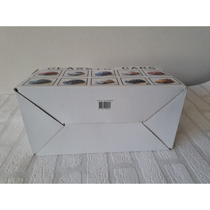 Citroen Traction 11 BL van kunsthars Classic cars 27X10X9cm - modelautos Citroen Traction 11 BL van kunsthars Classic cars 27X10X9cm - modelautos