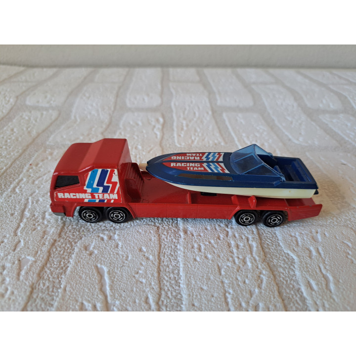 Vrachtwagen oplegger met speedboot 1:100 Majorette 329-370