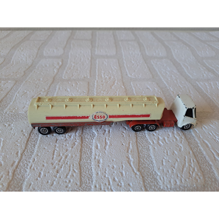 Vrachtwagen ESSO tanker Lone Star Impy Majors 17x3x3cm - modelauto