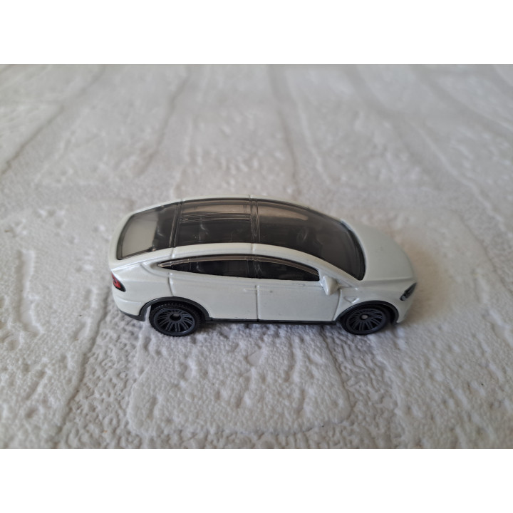 Tesla Model X 1:72 Matchbox MB1286 - modelauto