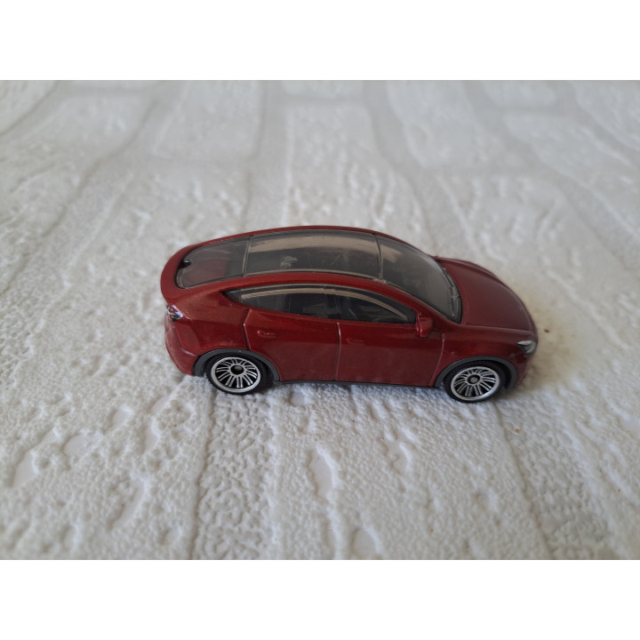 Tesla Model Y 1:63 Matchbox MB1280 (2) - modelauto