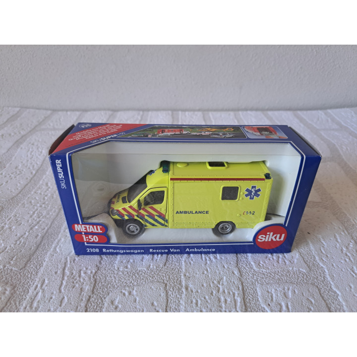 Mercedes Sprinter Nederlandse Ambulance 1:50 Siku 2108 - modelauto
