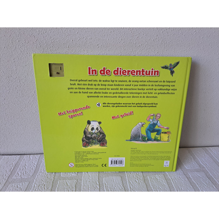 Leesboek In de dierentuin met licht en geluid 9783867756228 - leesboeken