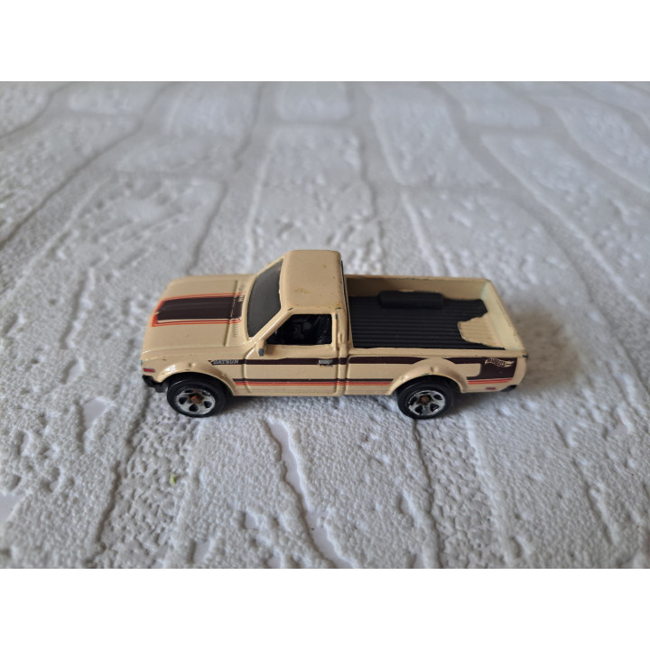 Datsun 620 pickup 1974 10 pack Hot wheels 2016