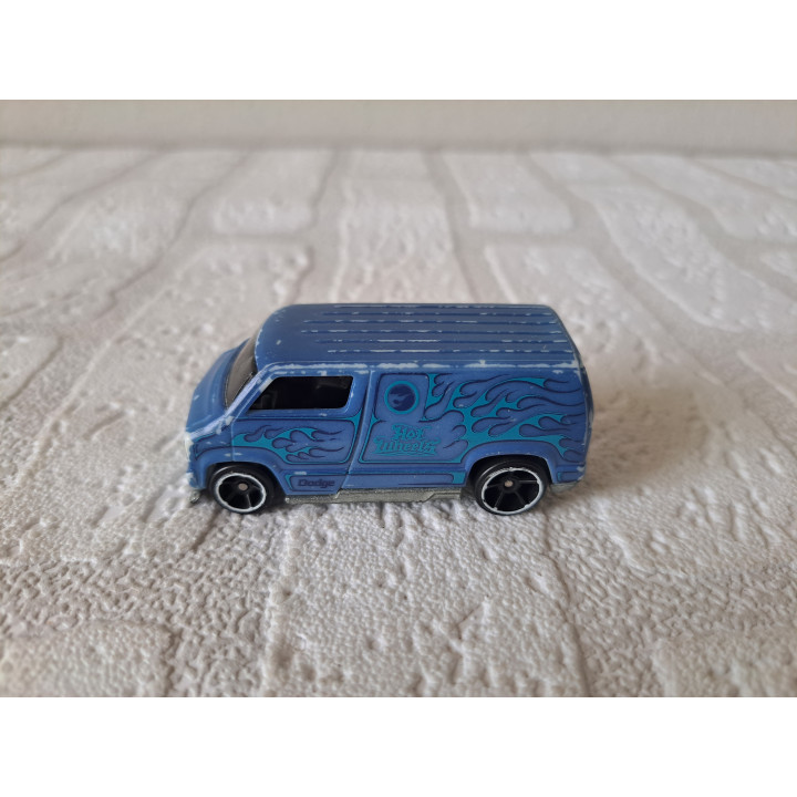 Dodge Van 1977 1:64 Color Shifters Hot Wheels 2009