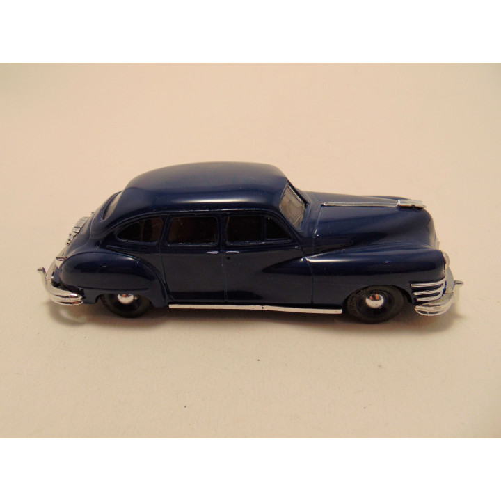 Chrysler Windsor 1947 1:43 Vitesse group donkerblauw
