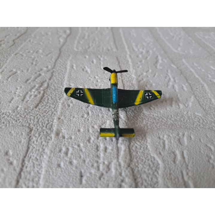 Junkers Ju 87 Stuka vliegtuig ww2 van metaal 4.5x6x1.5cm - oorlogsvliegtuigen