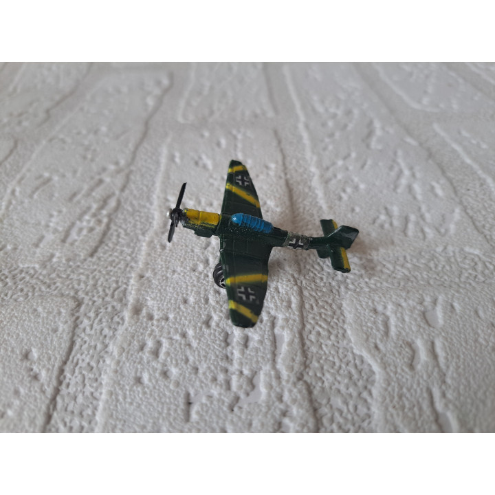 Junkers Ju 87 Stuka vliegtuig ww2 van metaal 4.5x6x1.5cm - oorlogsvliegtuigen