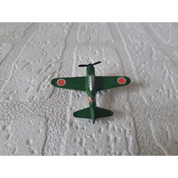 Mitsubishi A6M Zero vliegtuig ww2 van metaal 4x5.5x1.5cm (1) - oorlogsvliegtuigen