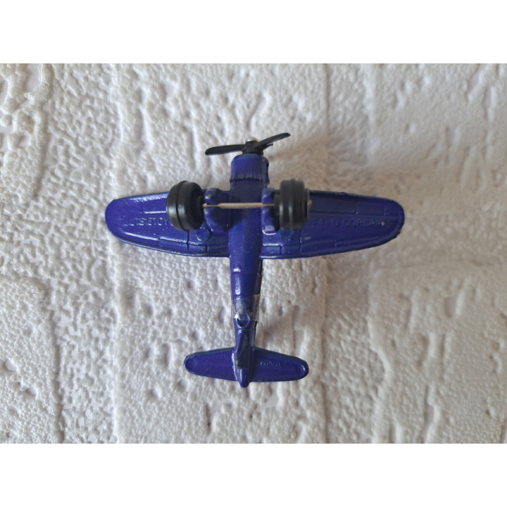 F4U Corsair vliegtuig ww2 van metaal 4.5x5.5x1.5cm - oorlogsvliegtuigen