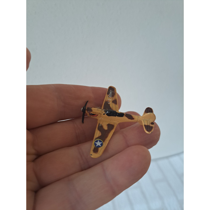 Curtiss P-40 Warhawk vliegtuig ww2 van metaal 4.5x6x1.5cm (1)