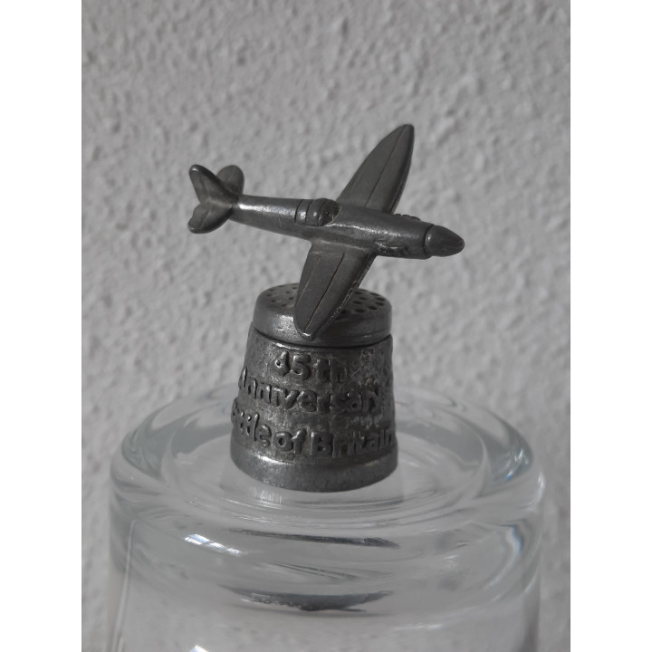 Tin vingerhoedje met spitfire 15th september 1940-1985 - Verzamelobject