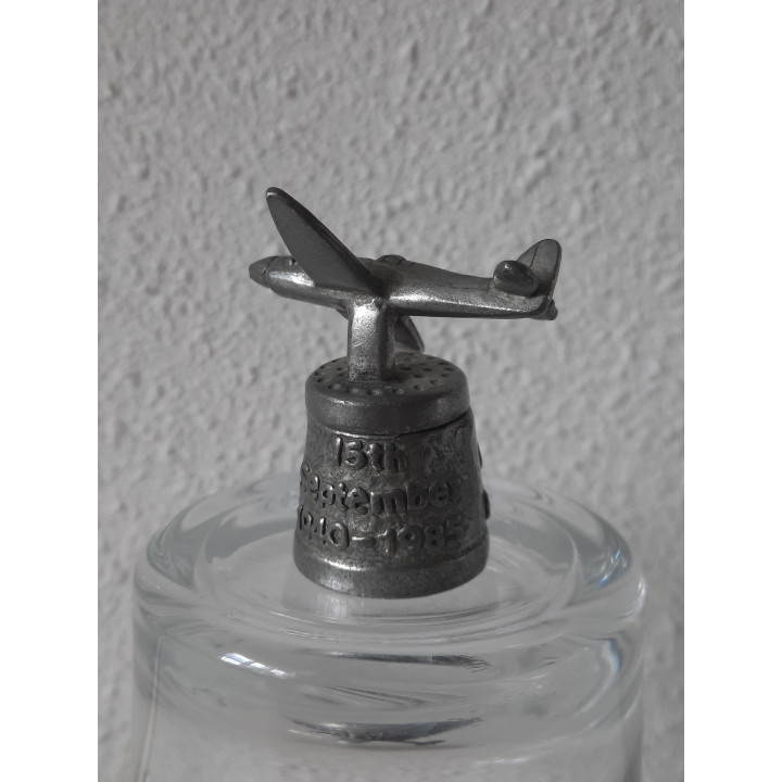 Tin vingerhoedje met spitfire 15th september 1940-1985 - Verzamelobject