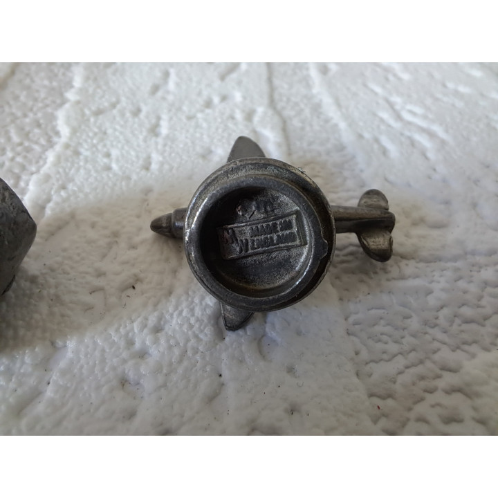 Tin vingerhoedje met spitfire 15th september 1940-1985 - Verzamelobject