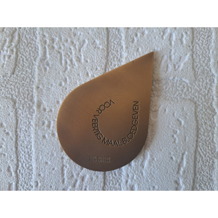 Rode Kruis Bloeddonor erepenning in Brons 9x9x2.5cm -  Rode Kruis