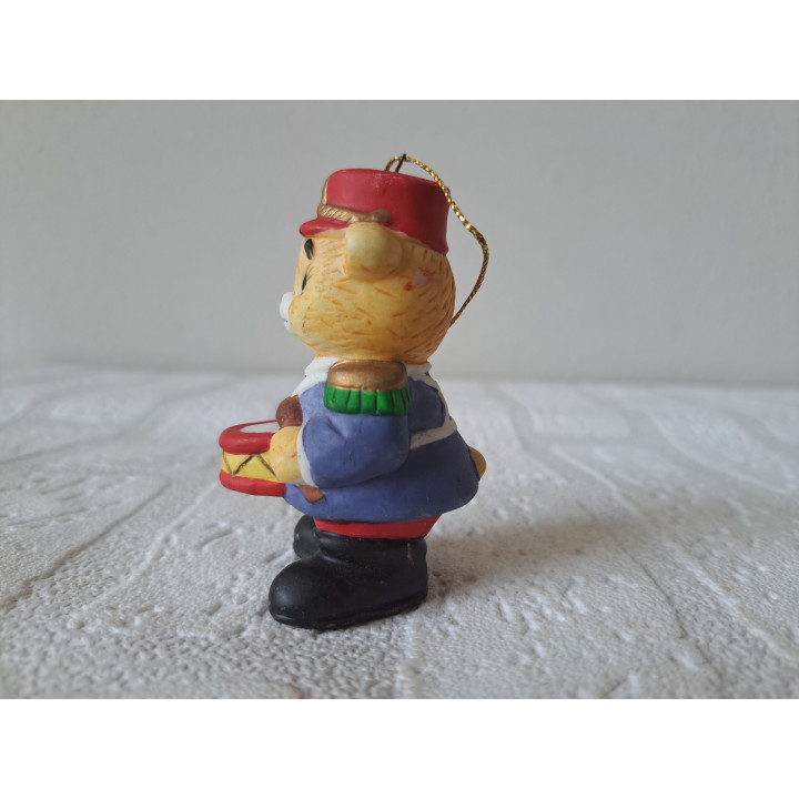 Kerstornament beer van porselein met trommel 4.5x3.5x7cm - dierfiguren
