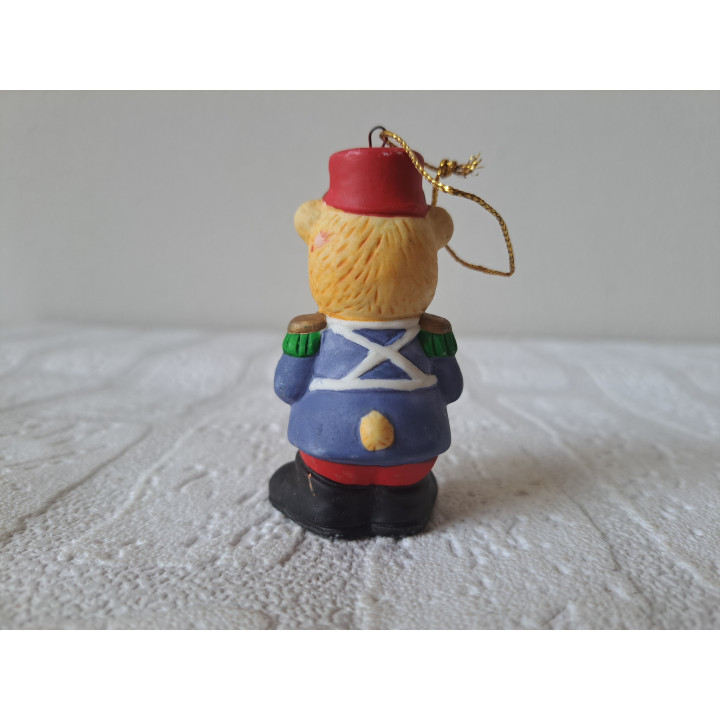 Kerstornament beer van porselein met trommel 4.5x3.5x7cm - dierfiguren