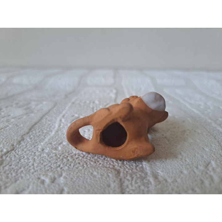 Muis van aardewerk zittend op de grond 5x3x5cm - dierfiguren