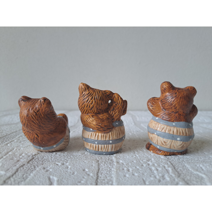 Set beren van keramiek in een wijnvat D4xH6cm - dierfiguren