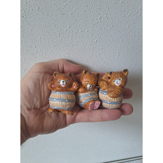 Set beren van keramiek in een wijnvat D4xH6cm