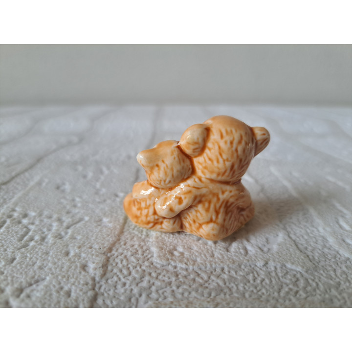 Beer van porselein met jong 4.5x2x4cm - beeldjes