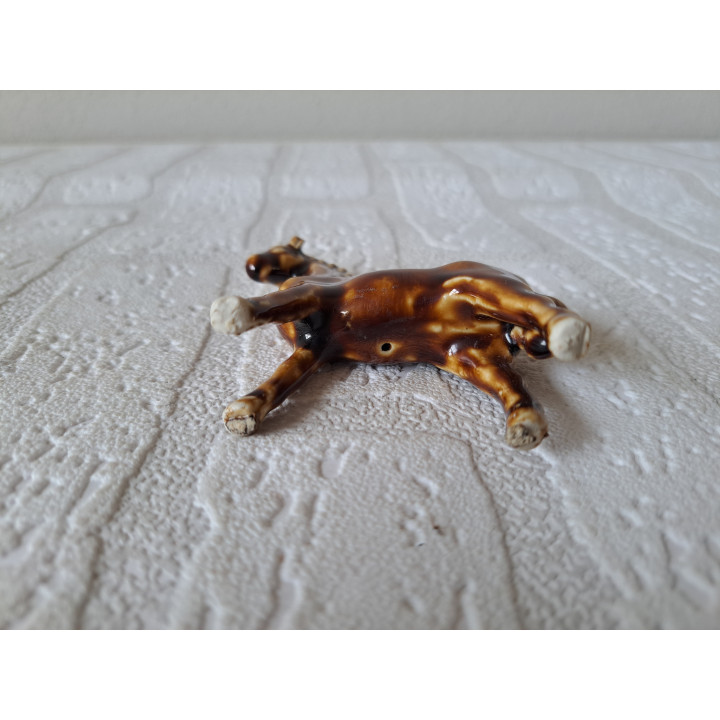 Paard van porselein 7.5x2x7cm - beeldjes
