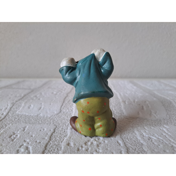 Clown van porselein verstopt zijn paraplu 4x3.5x6.5cm - beeldjes