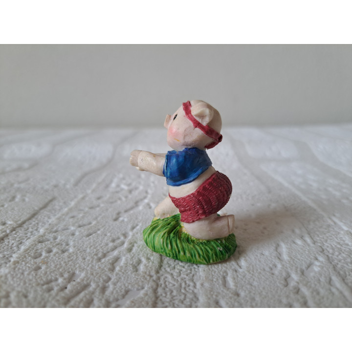 Varken van kunsthars doet aan aerobic 2.5x4x5cm - beeldjes