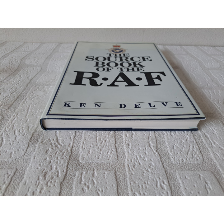 Het bronnenboek van de R.A.F. Ken Delve Airlife 1853104515 - boeken