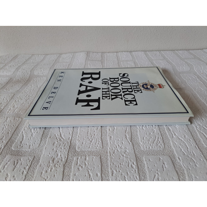 Het bronnenboek van de R.A.F. Ken Delve Airlife 1853104515 - boeken