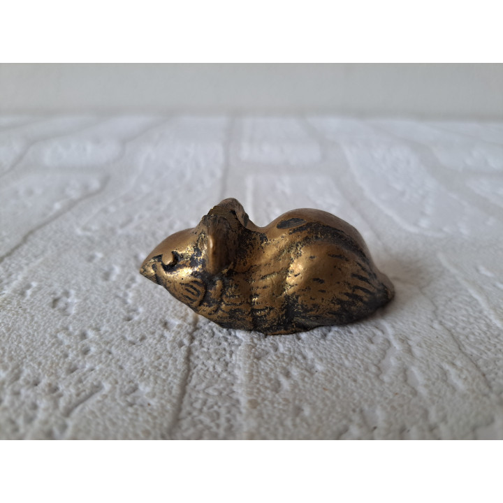 Liggend muis van brons 6x2.5x2.5cm (1) - dierfiguren