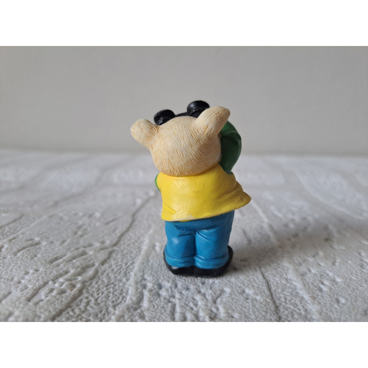 Varken van kunsthars met een verrekijker en boek 3.5x3x5cm - beeldjes