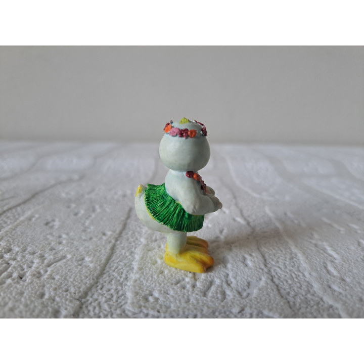 Eend van kunsthars doet de Hula dans 2.5x2.5x4.5cm - beeldjes