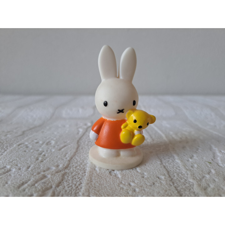 Nijntje van rubber met beer Mercis BV D3x7cm - nijntje