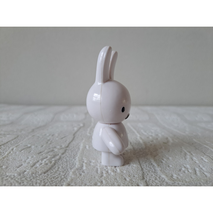 Nijntje van kunststof met beweegbaar hoofd Mercis 5x3x7.5cm - nijntje