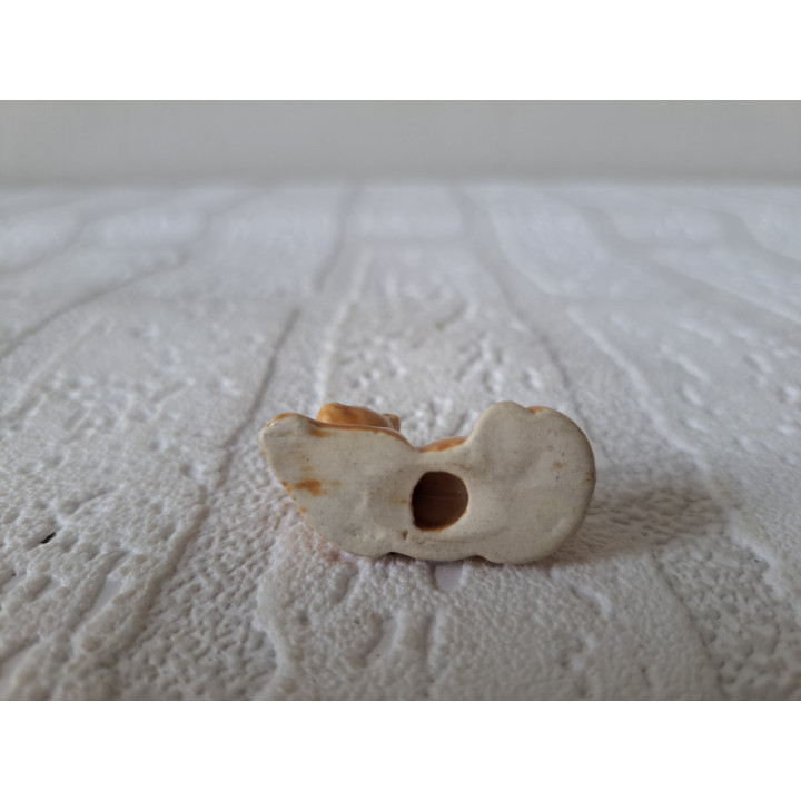 Luipaard Welp van porselein 3.5x1.5x2cm - dierfiguren